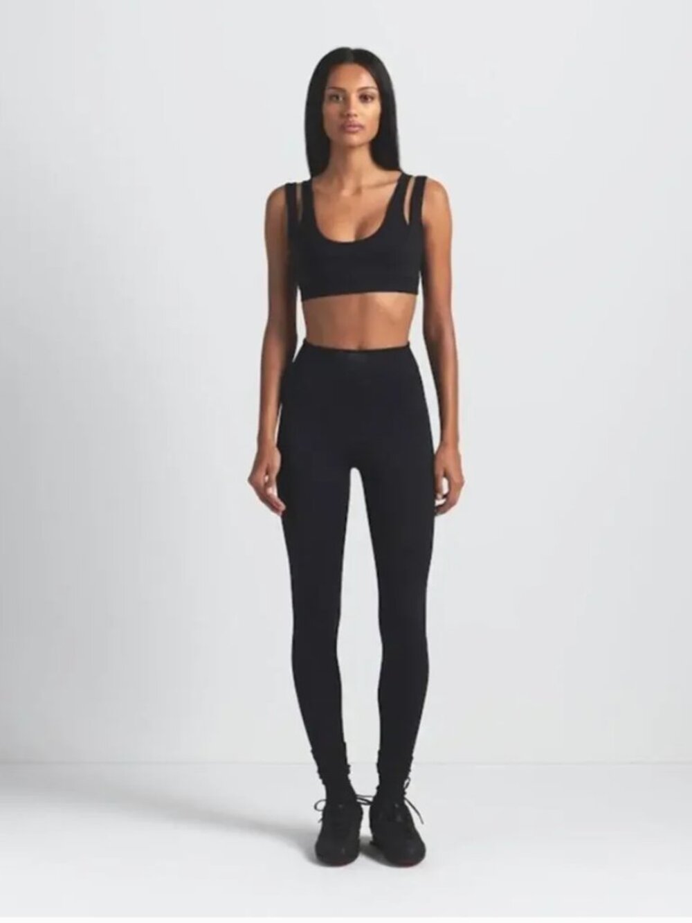 Nike x SKIMS Matte V-Line 26" Leggings Obsidian Black NWOT Size M